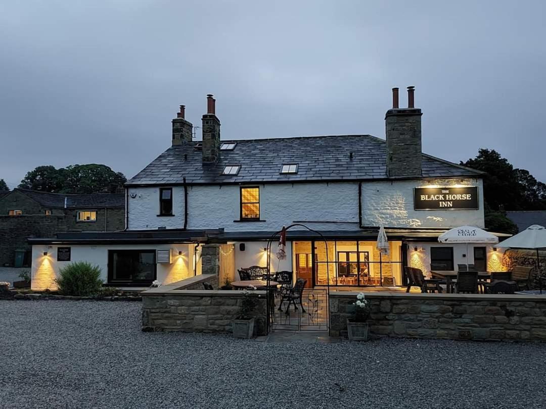 The Black Horse Inn Settle Buitenkant foto